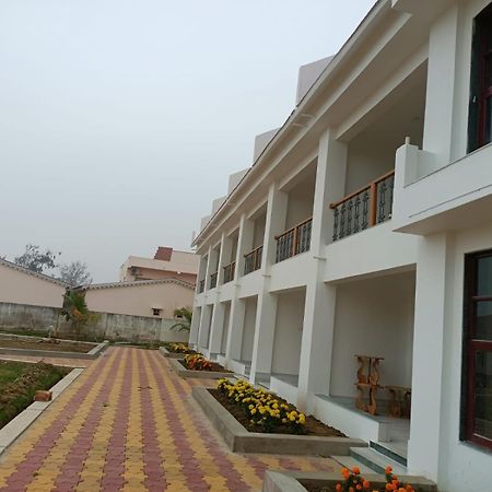 מנדרמוני Tarangamala Resort מראה חיצוני תמונה